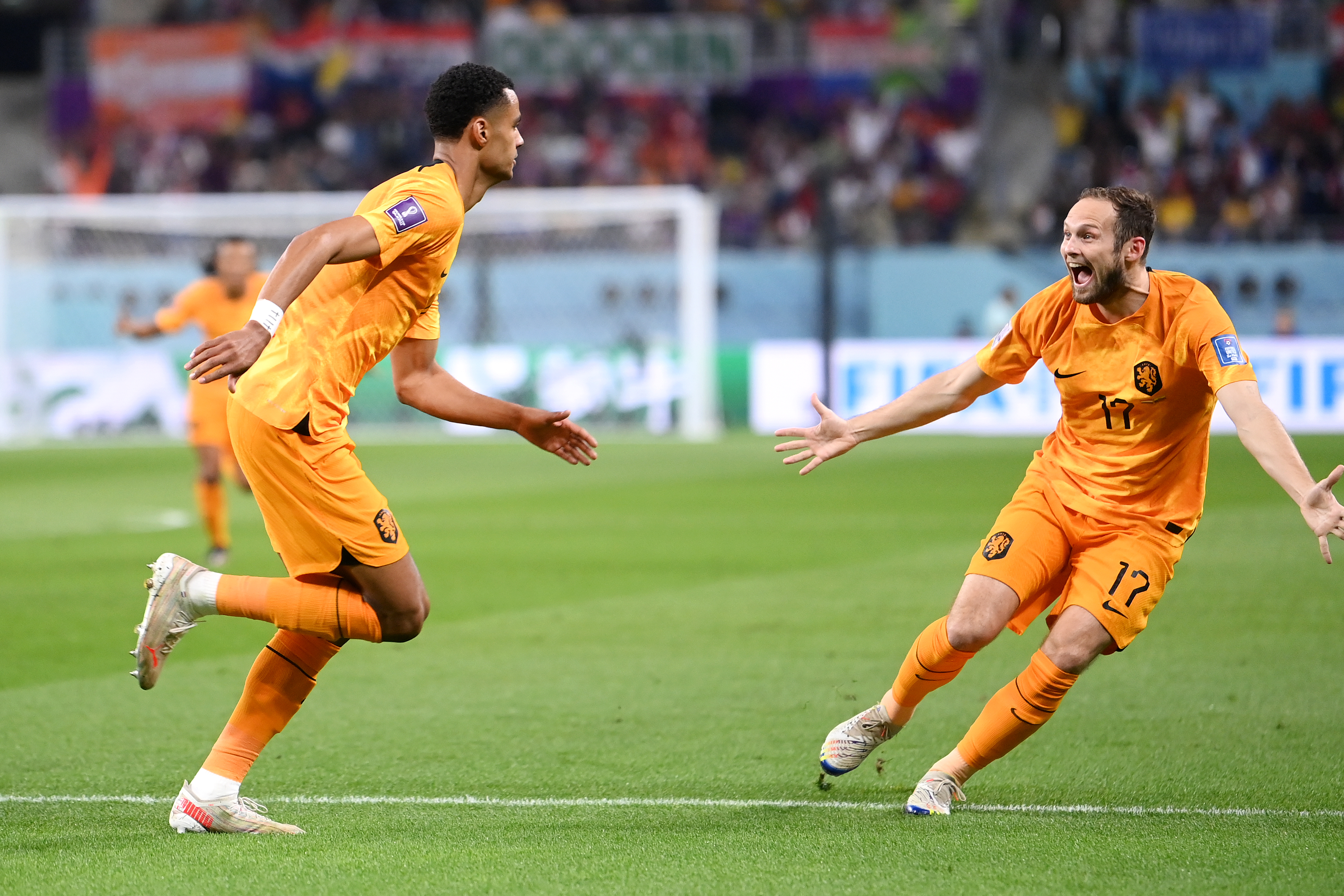 Olanda - Ecuador 1-0, în a doua etapă din faza grupelor. ”Portocala mecanică” marchează în minutul 6. Gol anulat Estupinan