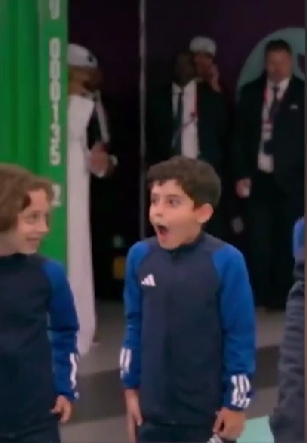 Cristiano Ronaldo a ajuns pe culoar și a făcut un gest care a lăsat un copil cu gura căscată