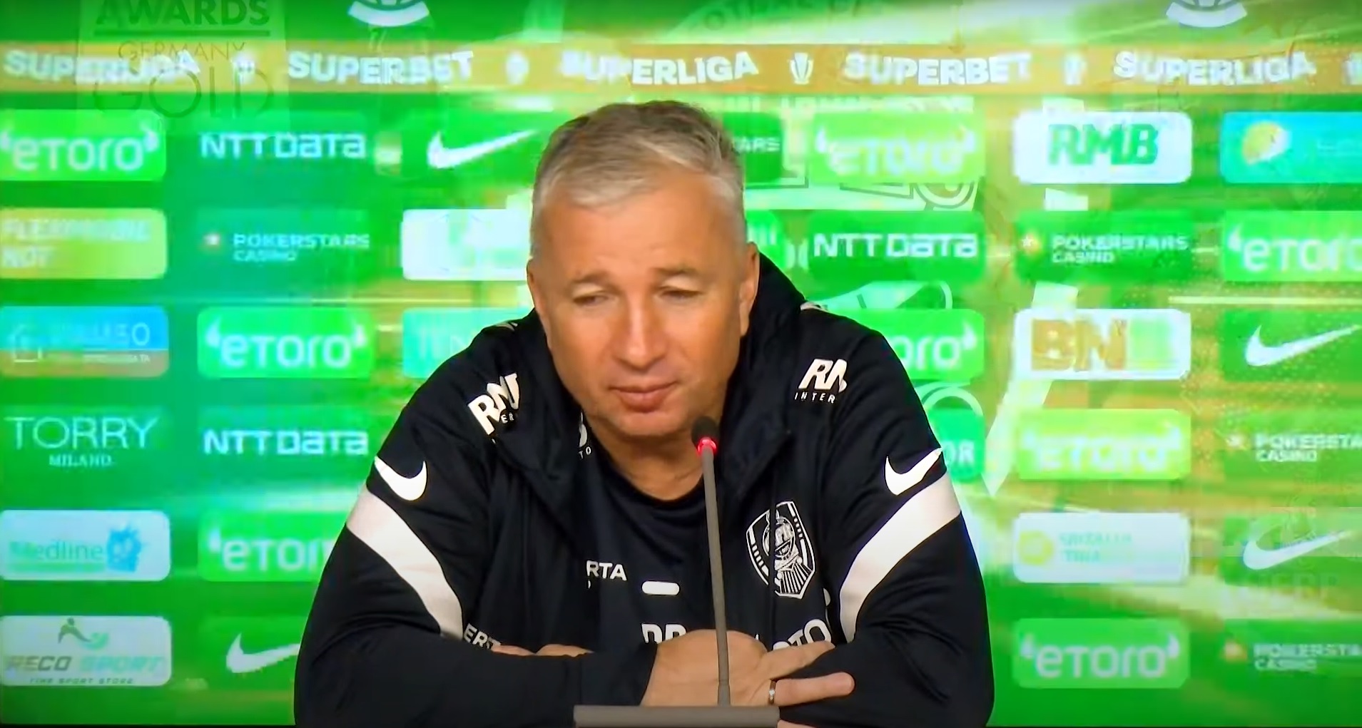 Dan Petrescu îi dă dreptate lui Luis Suarez: ”Săracul de el! Chiar mi-e milă, pentru că era penalty”