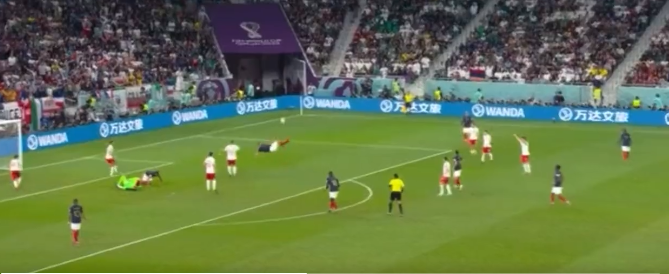 Olivier Giroud a marcat cel mai spectaculos gol de la Cupa Mondială 2022, dar arbitrul a intervenit