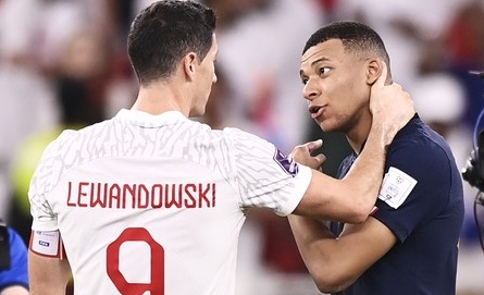 Cum au fost surprinși Mbappe și Lewandowski, la câteva luni după ce polonezul a refuzat invitația de a merge la PSG