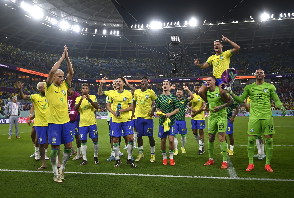 Presa din Brazilia jubilează după calificarea Selecao în sferturile Cupei Mondiale: O performanță sublimă