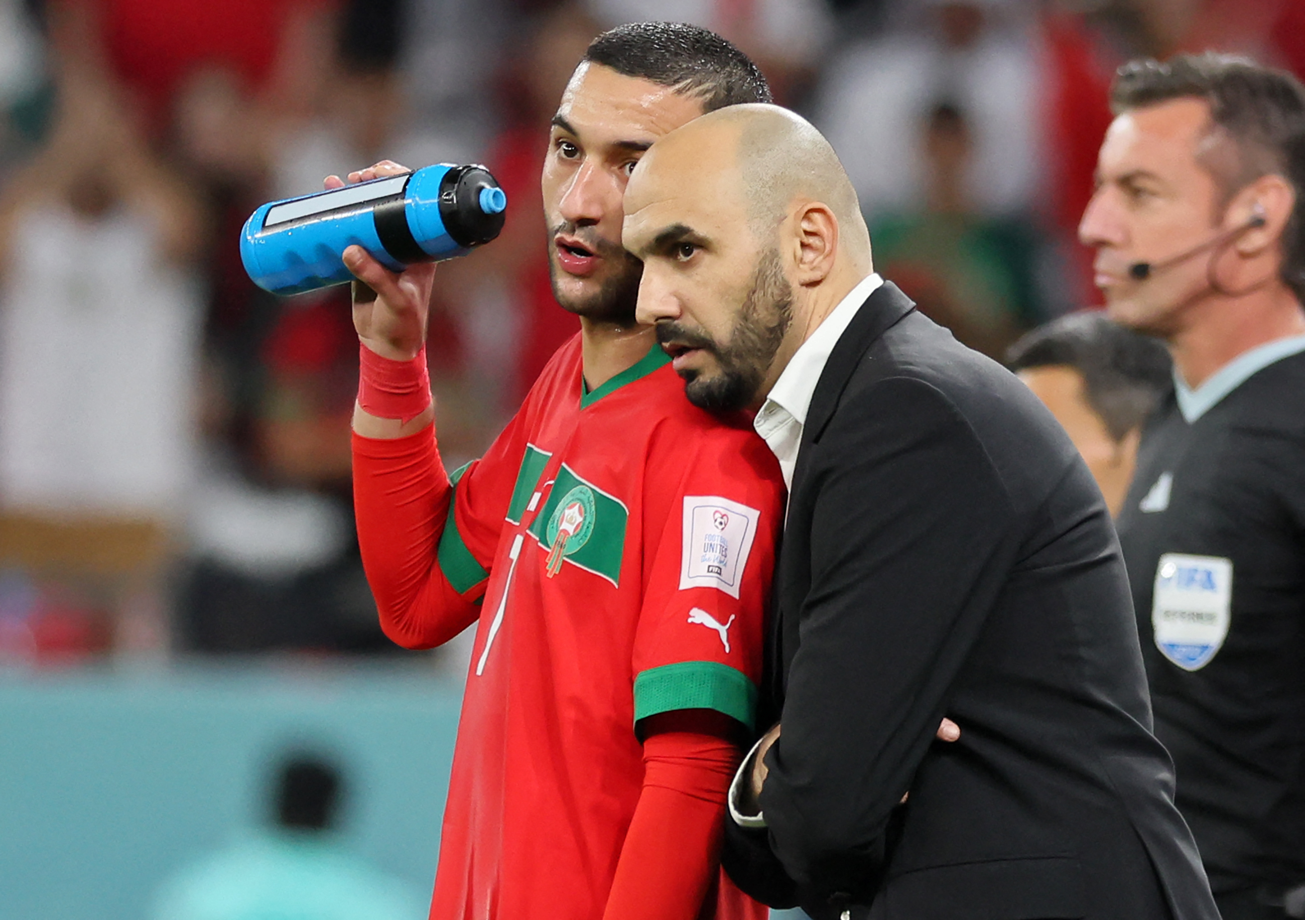 Selecționerul Walid Regragui, unic în istoria țărilor africane după calificarea Marocului în "sferturile" Cupei Mondiale