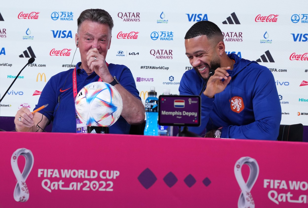 Louis van Gaal i-a răspuns lui Di Maria: ”Am fost slab? Depay era și el la United, iar acum ne pupăm pe gură”