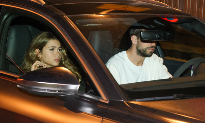 GERARD PIQUE LLEGA JUNTO A CLARA CHIA AL EVENTO KOSMOS EN BARCELONA