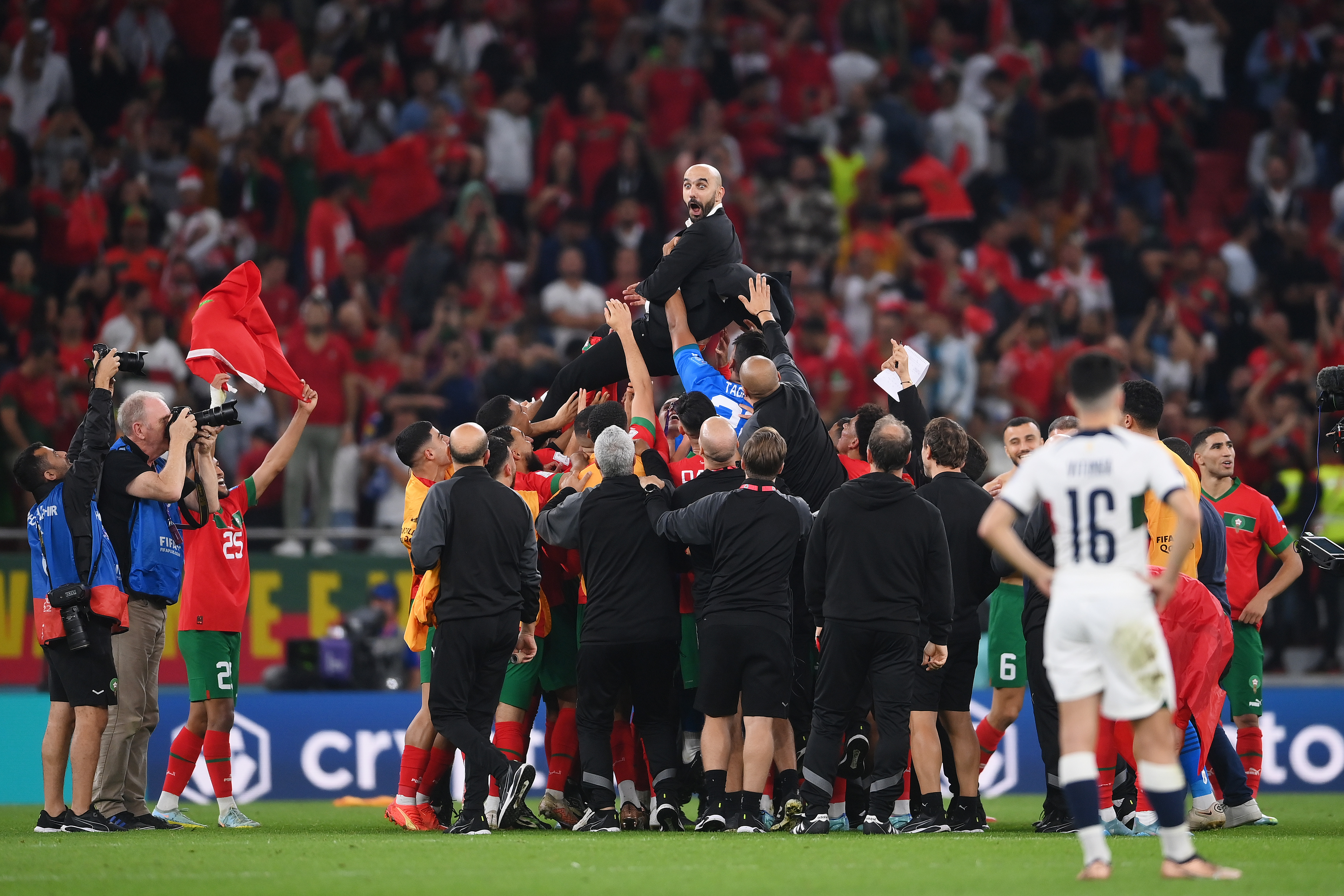 Suntem ca Rocky Balboa. Selecționerul Marocului, euforic după ce echipa sa a eliminat Portugalia la Cupa Mondială