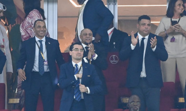 Les célébrités en tribune pour le match de football du groupe G opposant le Brésil à la Suisse lors de coupe de Monde au stade 974 à Doha au Qatar