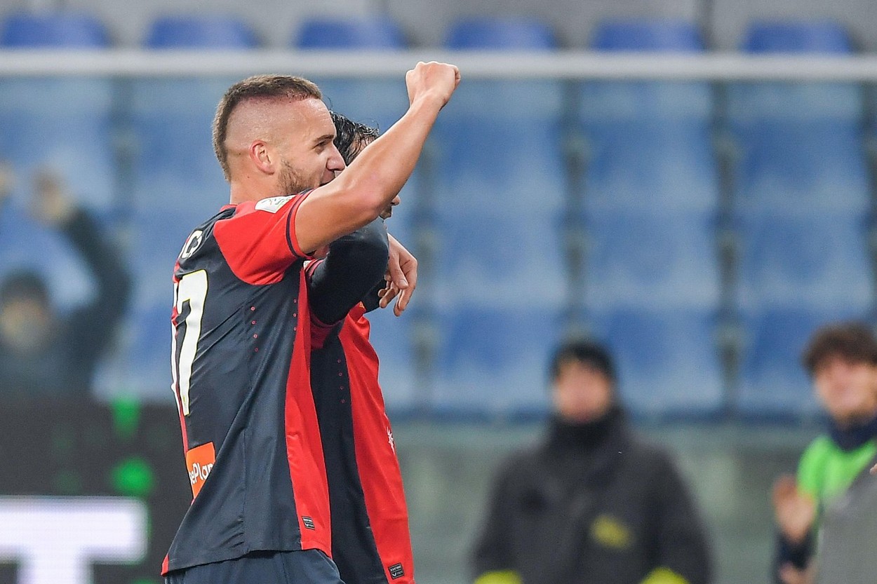 George Pușcaș a marcat golul de trei puncte pentru Genoa, în minutul 90+4, în Serie B