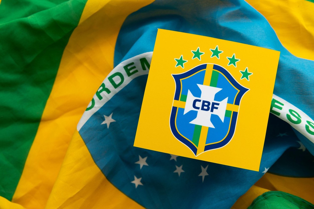Lista stelară a naționalei Braziliei din care se va alege noul selecționer. Zidane, printre numele vehiculate