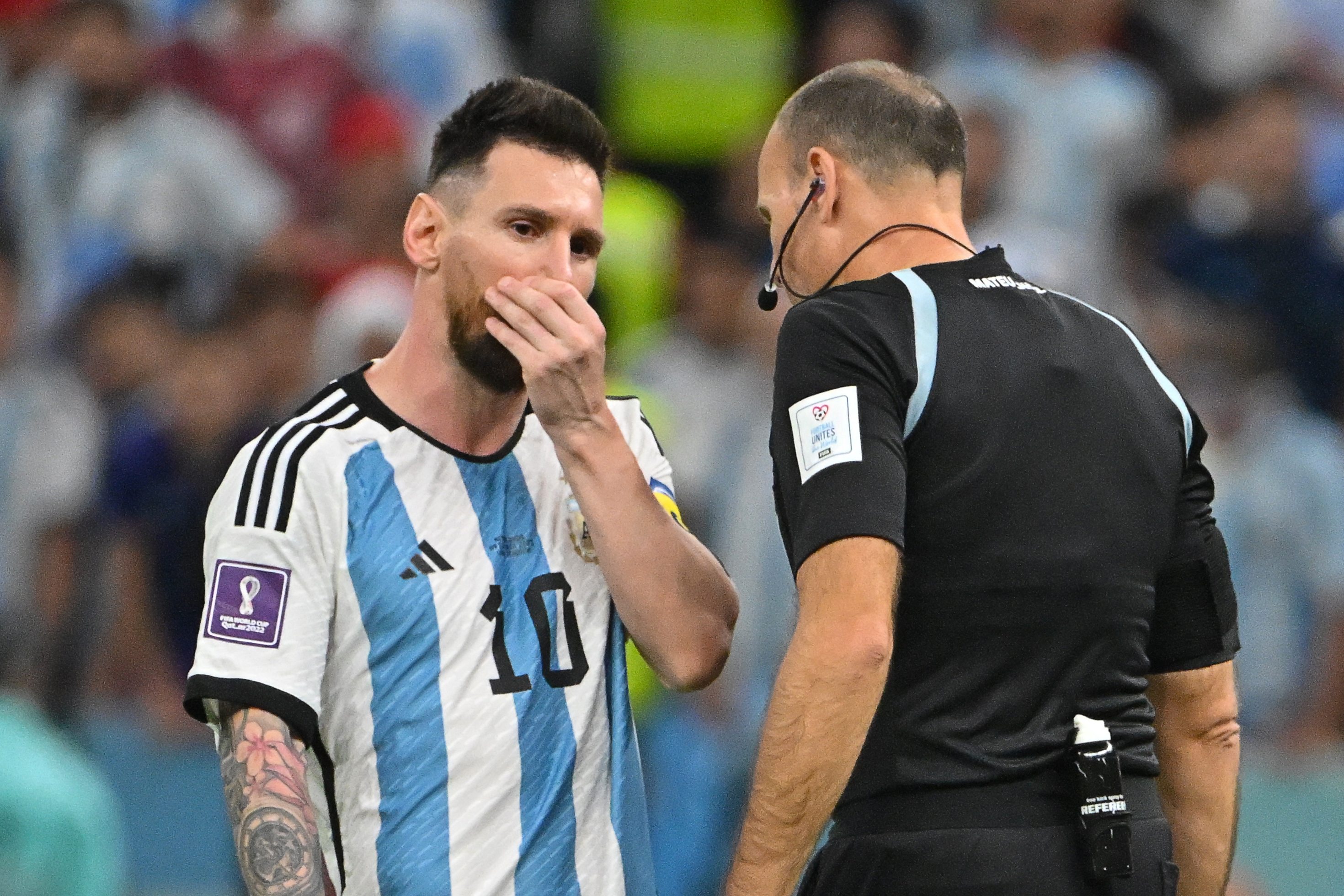 Prima delegare pentru Lahoz, după ce a fost criticat de Messi la Cupa Mondială. Meciul pe care îl va conduce