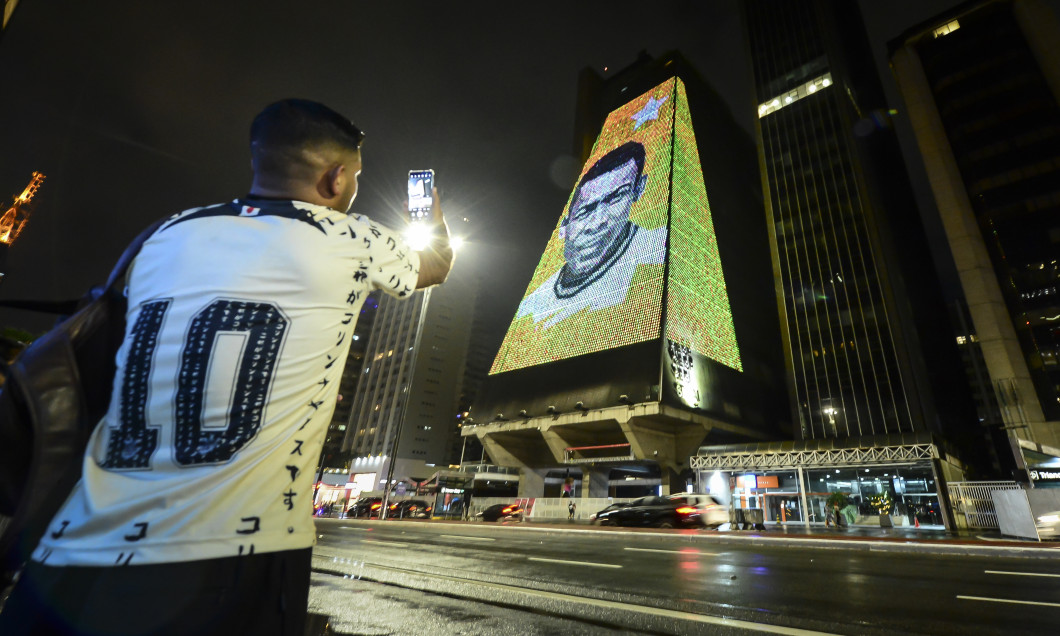 Brazilians Mourn Pele's Death In Sao Paulo