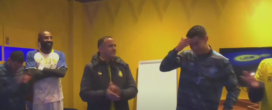 Toată lumea a izbucnit în râs: gestul făcut de Cristiano Ronaldo la prima prezență în vestiarul lui Al-Nassr