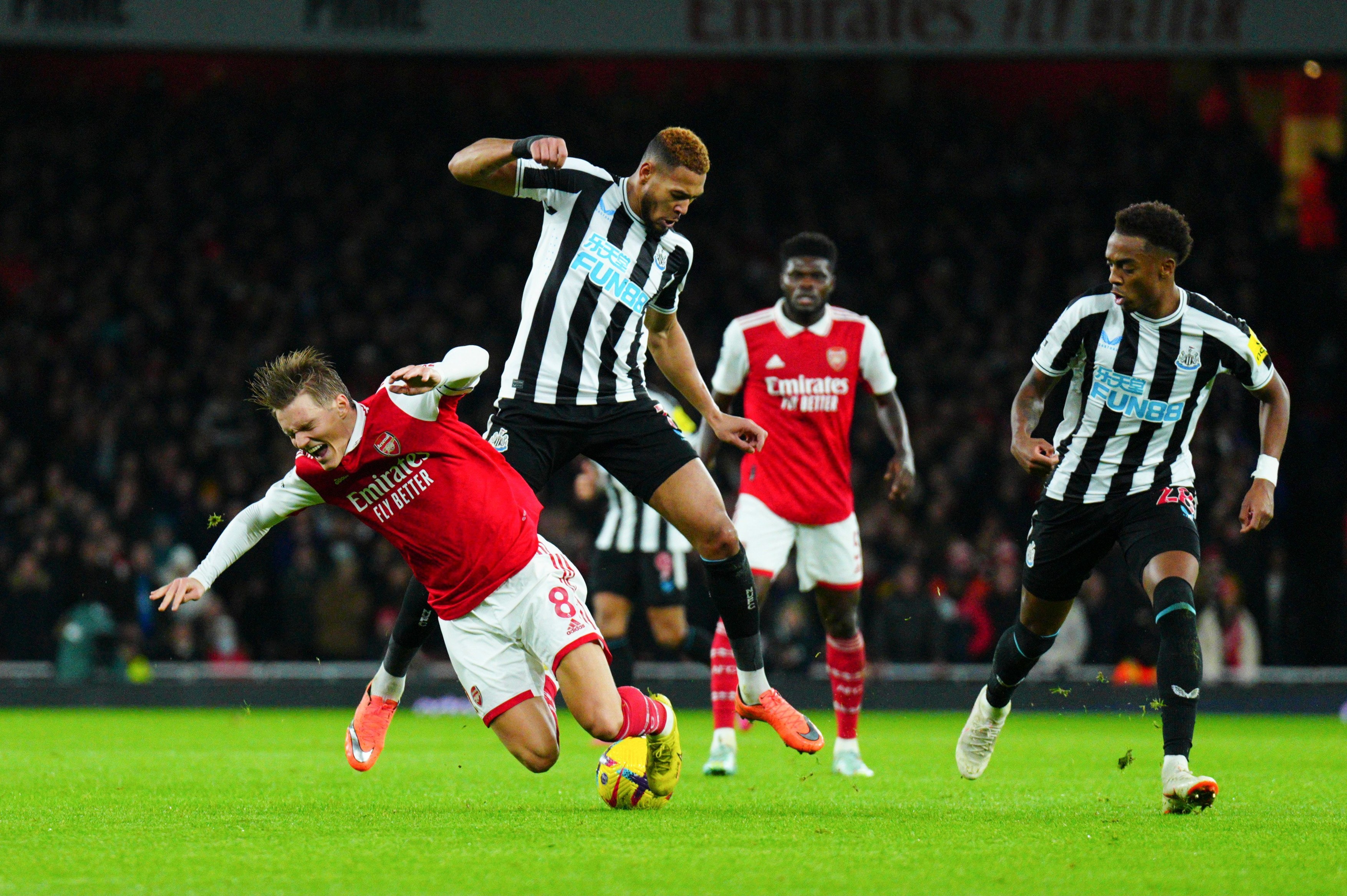 Arsenal - Newcastle 0-0, ACUM, la Digi Sport 1. Tunarii irosesc ocazii mari