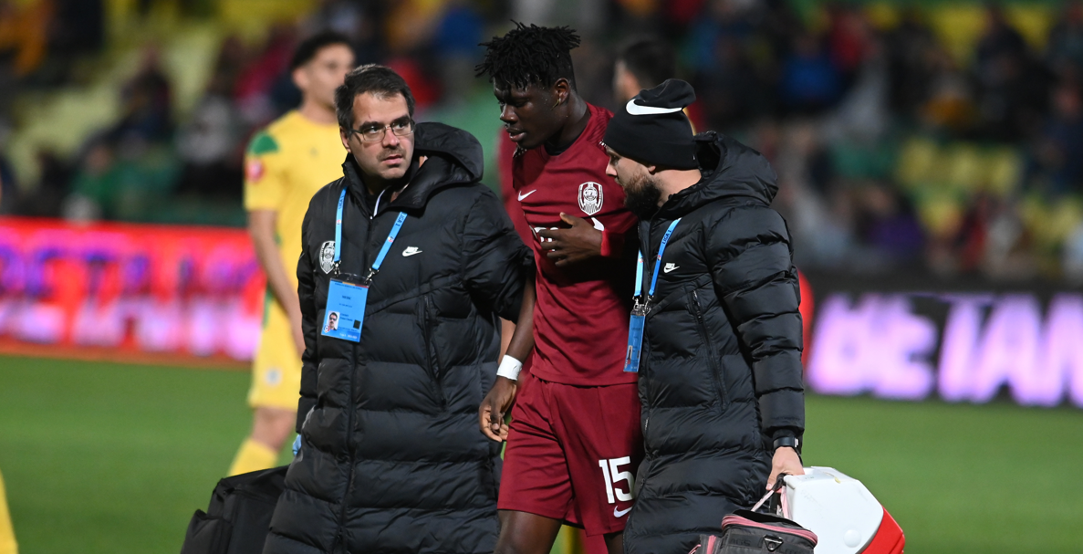 Răsturnare de situație: transferul lui Emmanuel Yeboah la Slavia a picat! O cerință a cehilor l-a enervat pe Ioan Varga