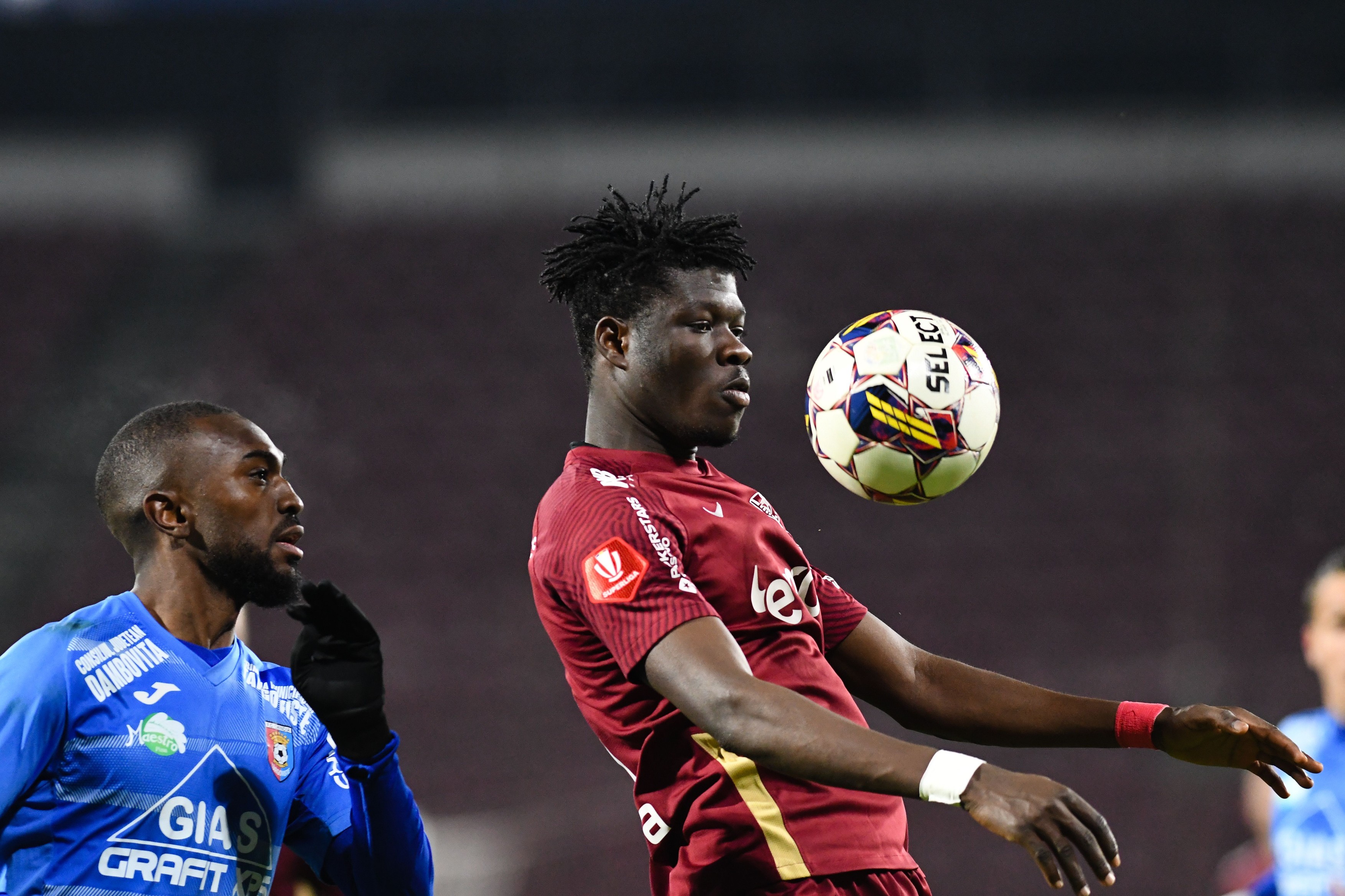 Clubul din Bundesliga interesat de Emmanuel Yeboah, după ce mutarea la Slavia Praga a picat