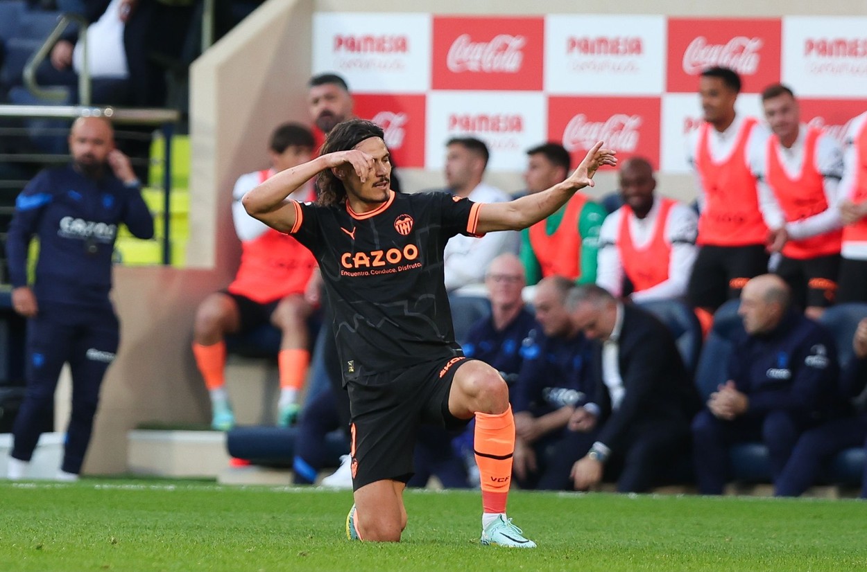 Cavani și-a găsit o nouă echipă, după ce s-a despărțit de Valencia
