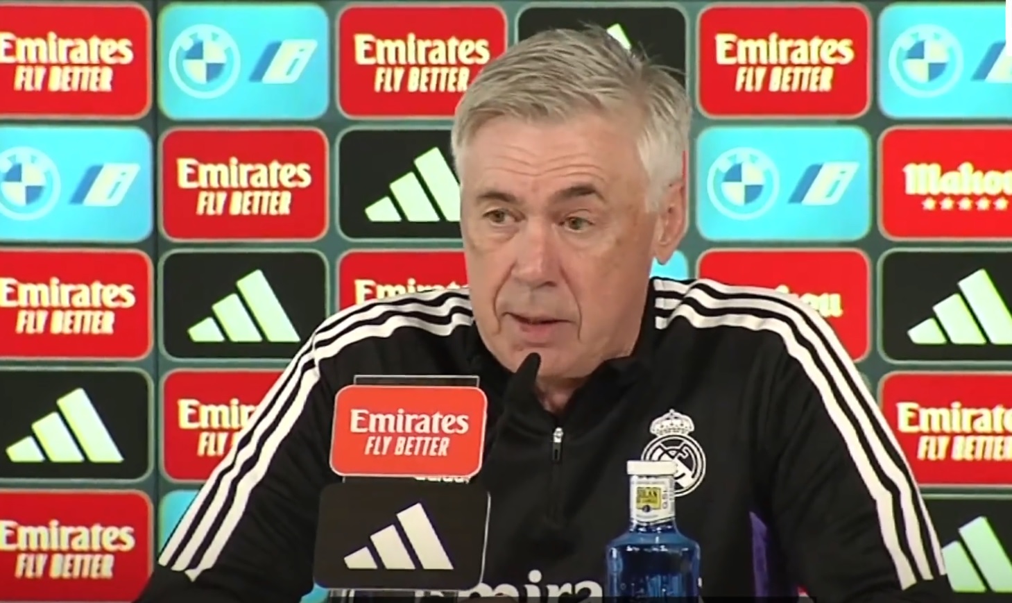 Carlo Ancelotti nu şi-a putut stăpâni lacrimile când a vorbit despre moartea lui Gianluca Vialli. A plecat de la conferinţă