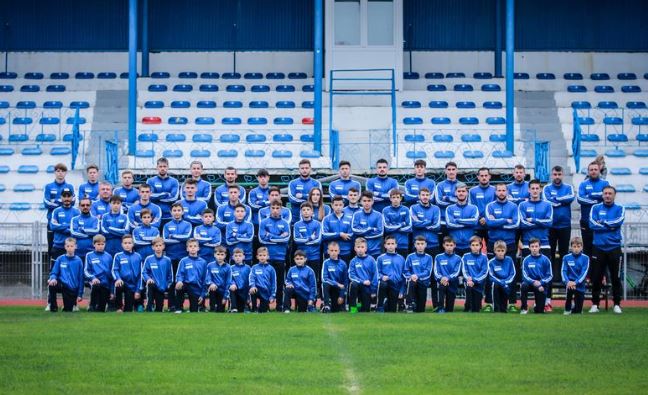 A apărut la prezentarea oficială cu sigla altui club: "Am reușit cel mai bun transfer al sezonului"