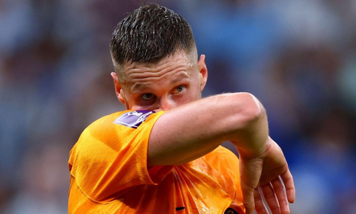 Lusail, Qatar. 09th Dec, 2022. Soccer, World Cup, Netherlands - Argentina, final round, quarterfinal, Lusail Stadium, Wout Weghorst of the Netherlands gestures during the match. Credit: Tom Weller/dpa/Alamy Live News