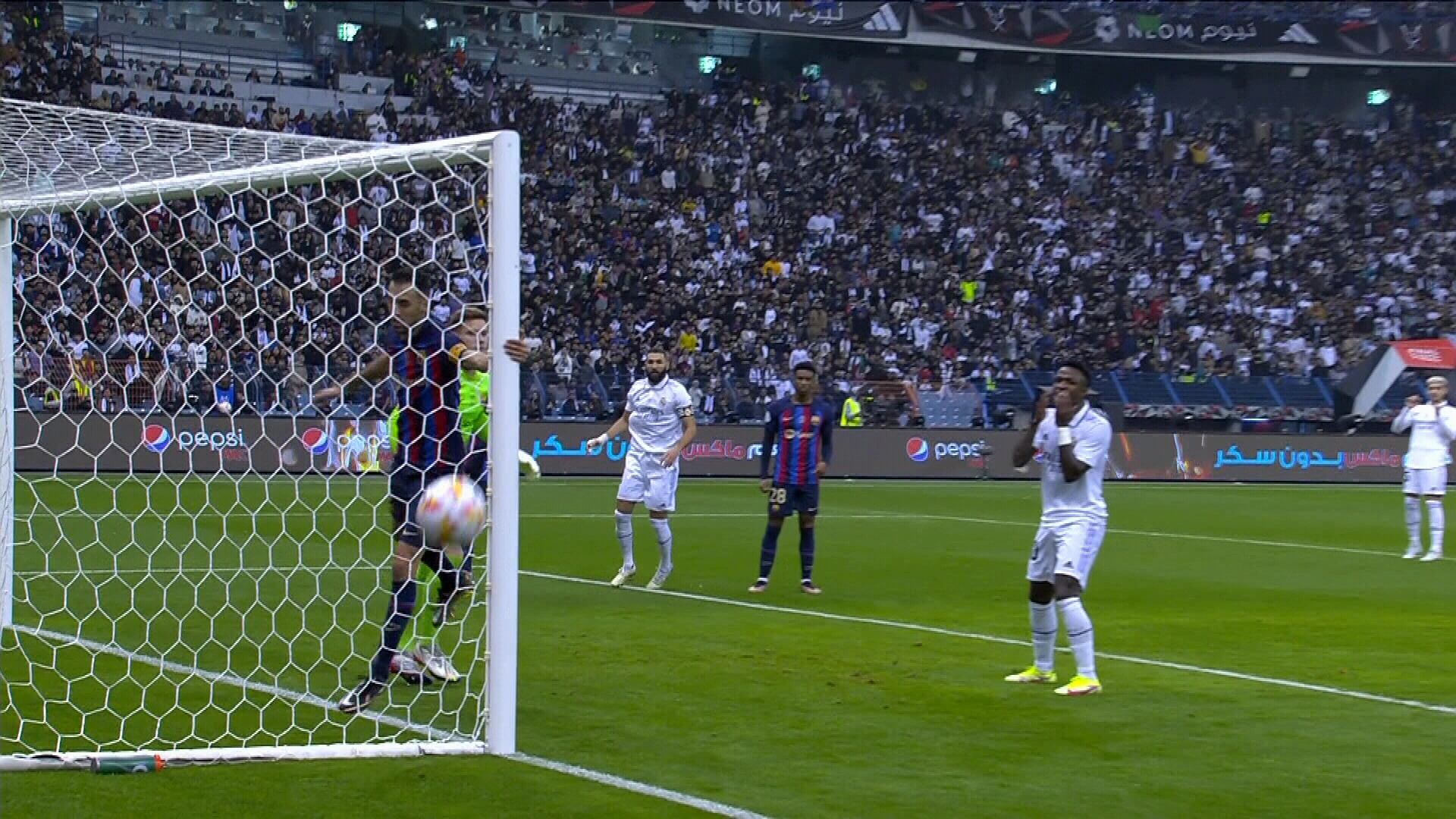 Real Madrid - Barcelona 0-0, ACUM, pe Digi Sport 1, finala Supercupei Spaniei. Ocazii mari la ambele porți în El Clasico