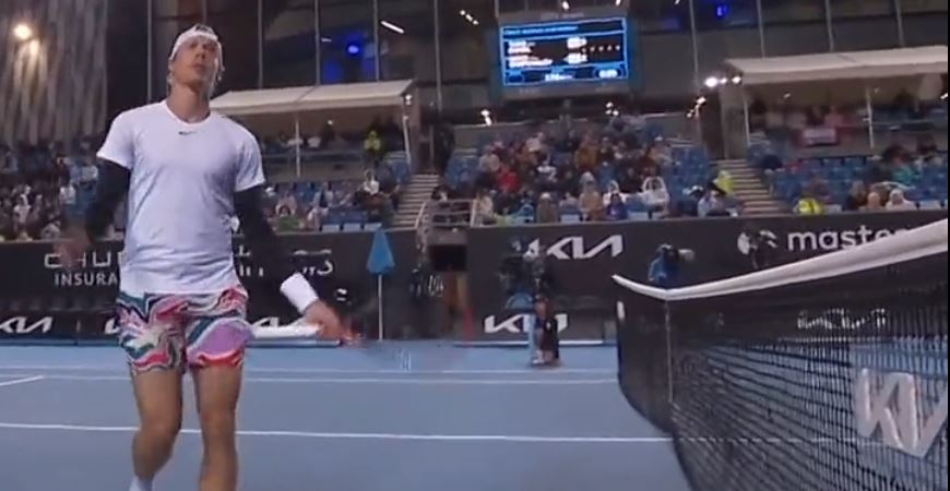 Taci din gură! Un jucător de la Australian Open nu a mai suportat și a răbufnit: Au băut prea mult