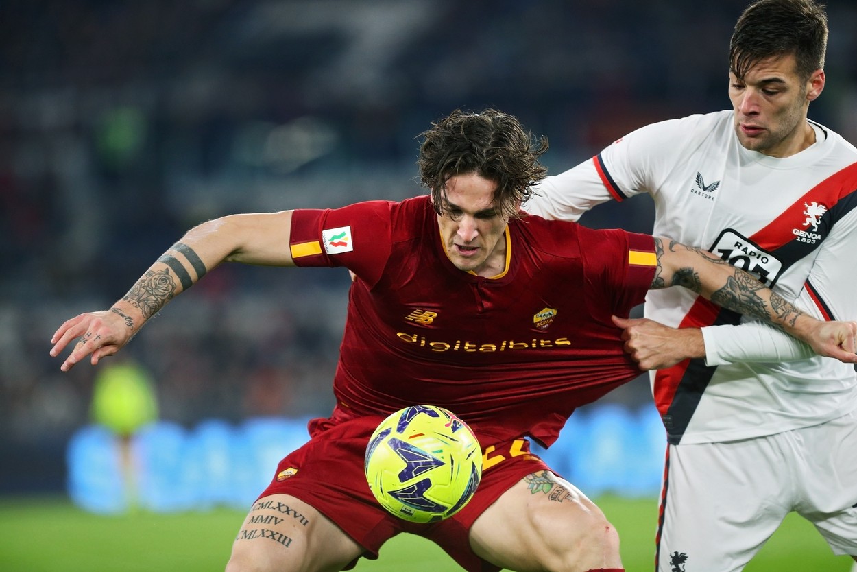 Tottenham, aproape să-l transfere pe ”urmașul” lui Francesco Totti. Câți bani cer romanii