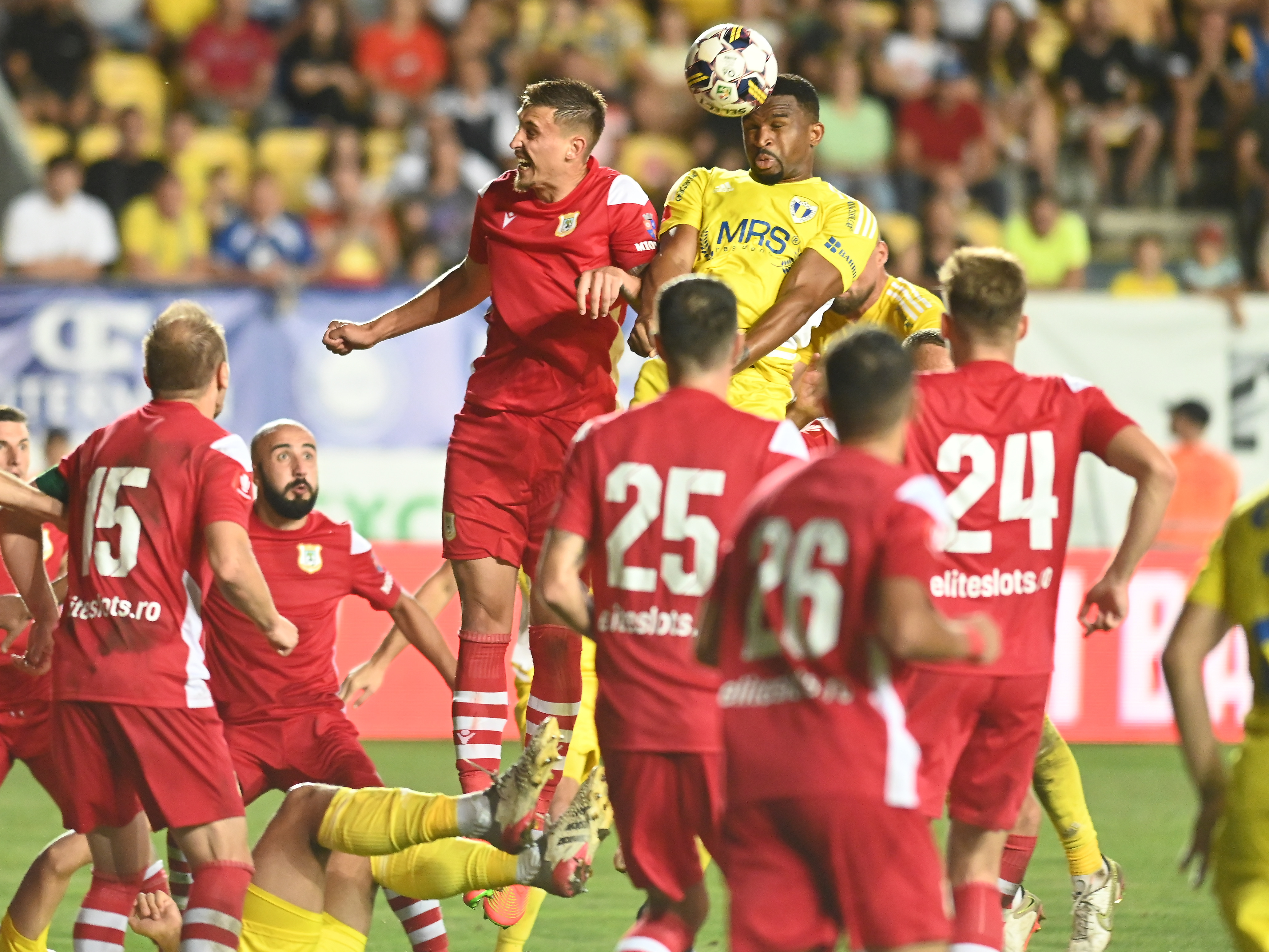 CS Mioveni - Petrolul 0-0, ACUM, pe Digi Sport 1. Debutul lui Dică la echipa de pe ultimul loc