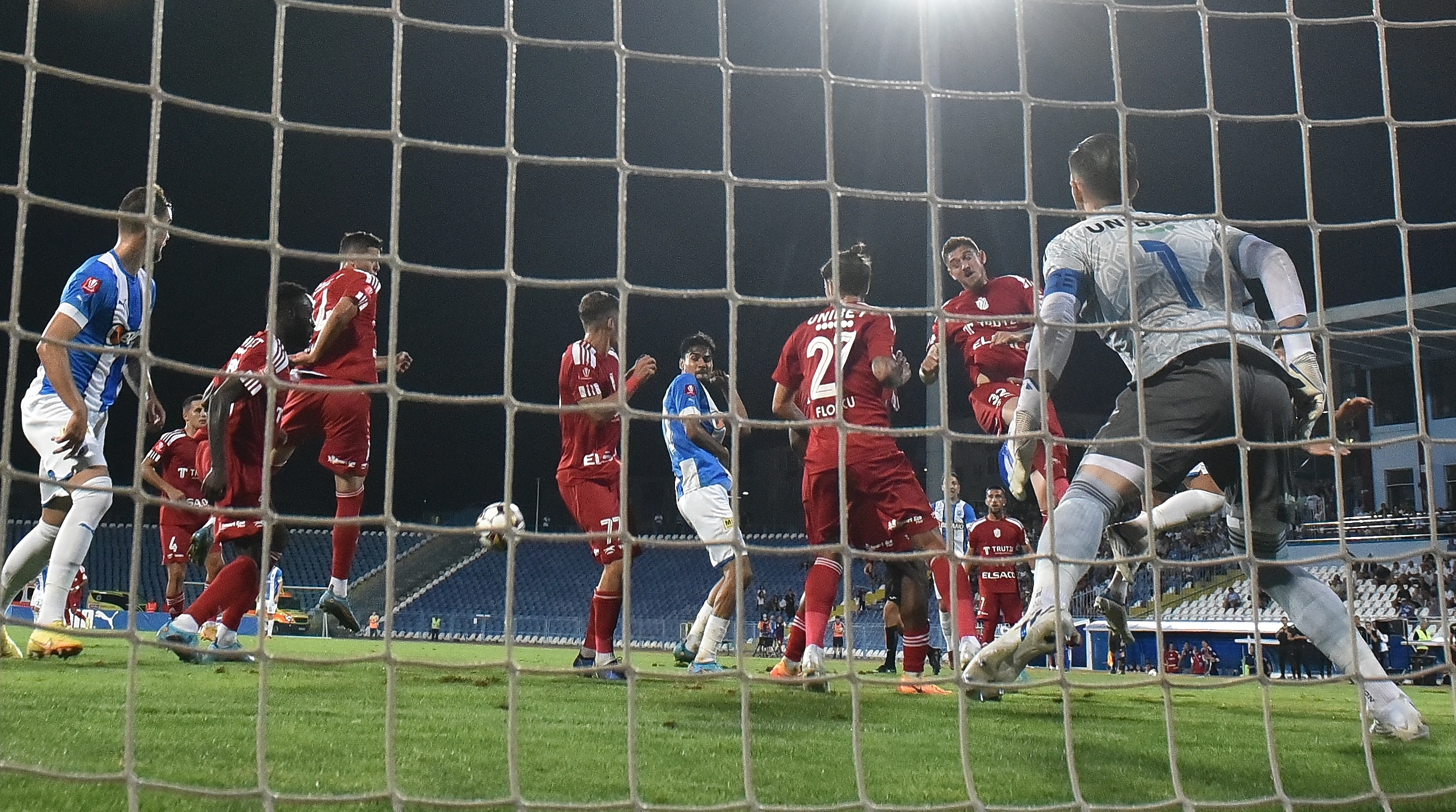 Universitatea Craiova - FC Botoșani, Live Video, 15:00, DGS 1. Oltenii au o victorie în ultimele 5 meciuri. ECHIPELE