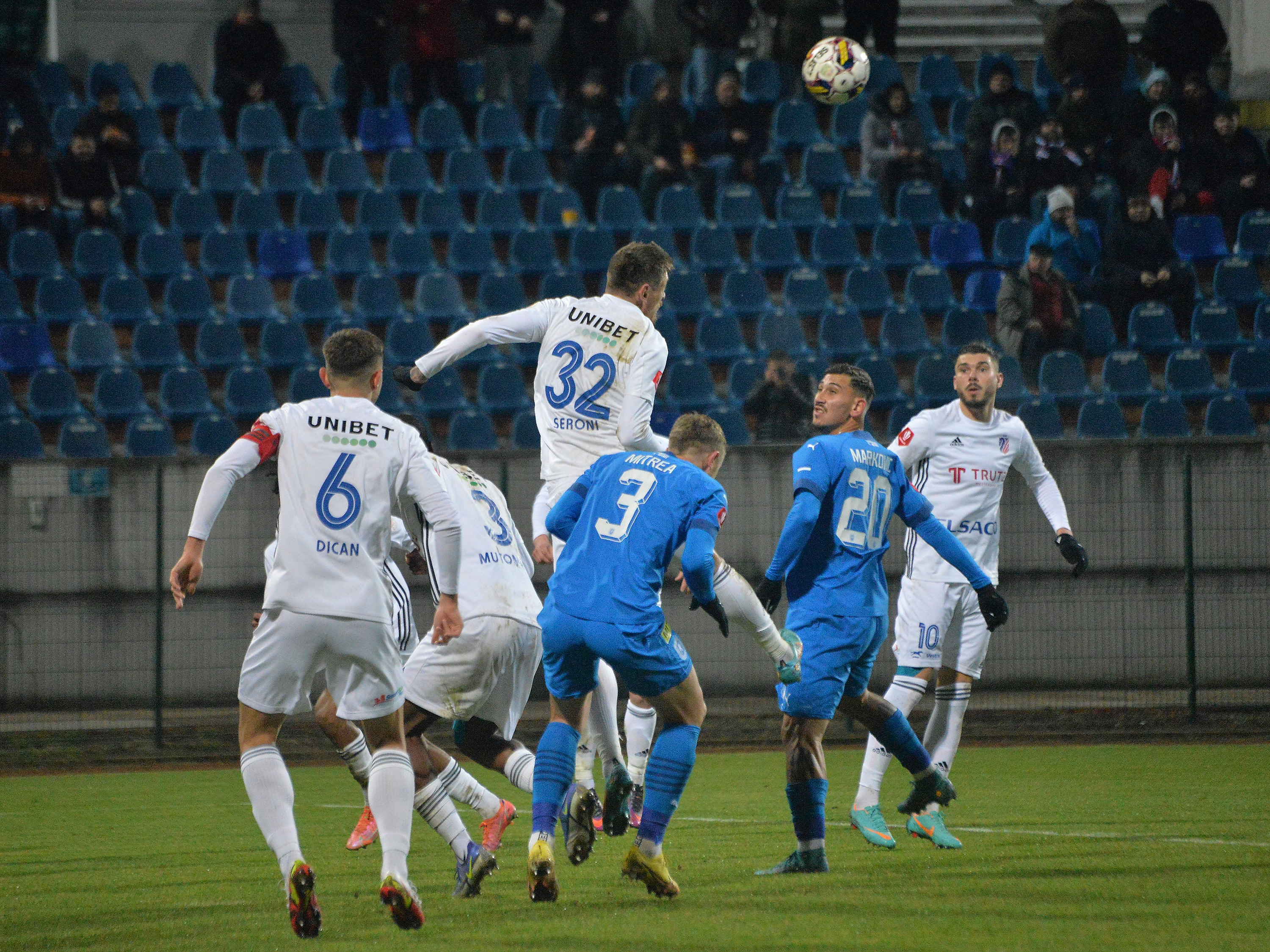 FC Botoșani - Universitatea Craiova 1-0. Gură de oxigen pentru moldoveni, care nu mai câștigaseră de 10 jocuri oficiale