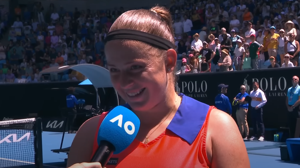 ”Crezi că tenisul ar fi mai popular dacă ar fi mai mulți ca tine?”. Jelena Ostapenko a dat răspunsul și a izbucnit în râs