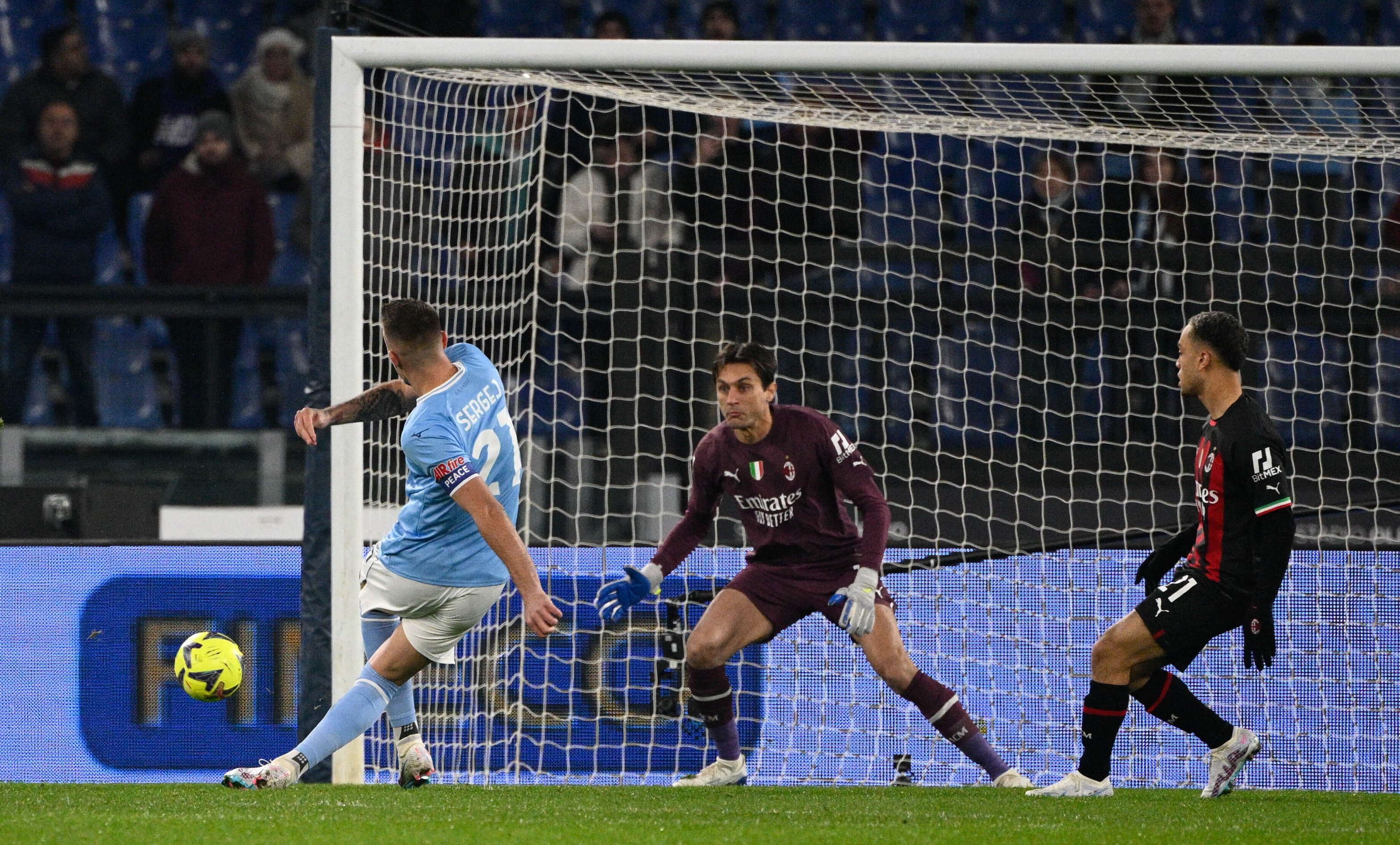 Lazio - AC Milan 2-0, ACUM, pe Digi Sport 1. Tătărușanu, învins de două ori în interval de 34 de minute