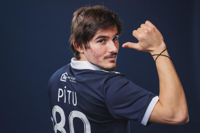 Bordeaux îi face loc lui Pitu: vinde un jucător în MLS. Românul ar putea debuta astăzi, contra lui Dijon