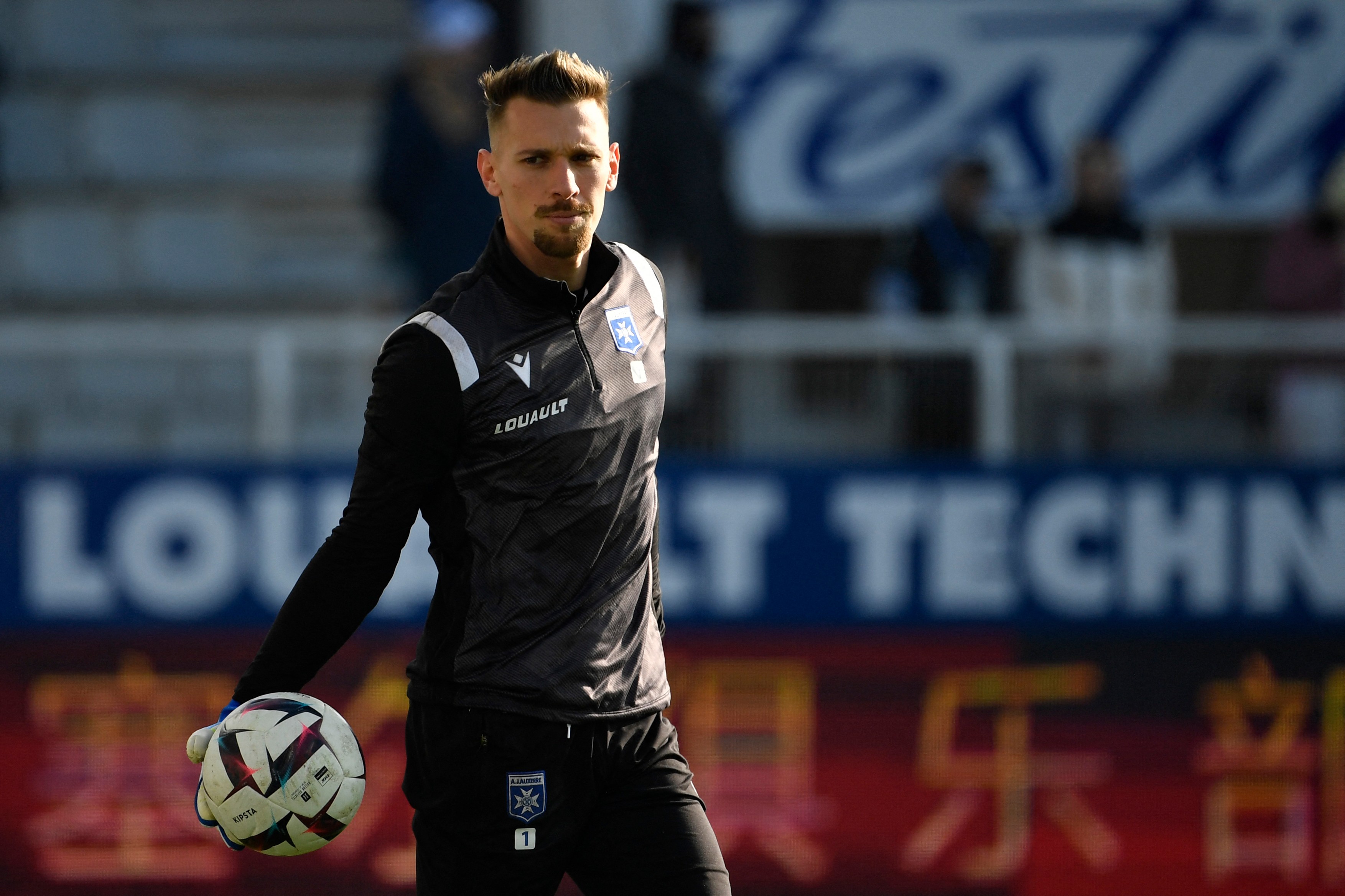 Credit pentru Ionuț Radu. Portarul român e titular în duelul AS Monaco - Auxerre