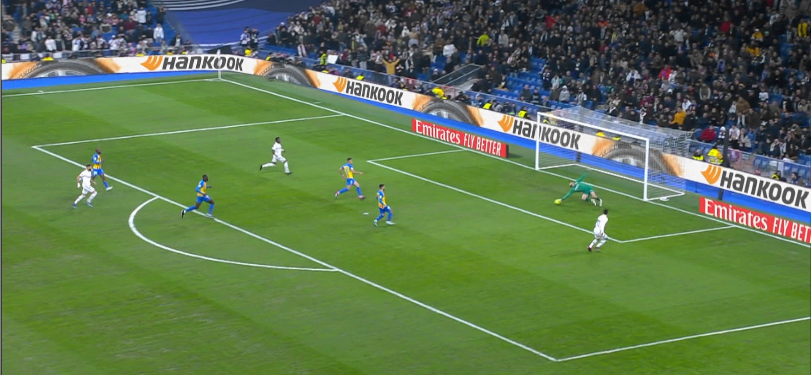 Real Madrid - Valencia 2-0, ACUM, pe Digi Sport 1. Două goluri în două minute. Benzema s-a accidentat din nou