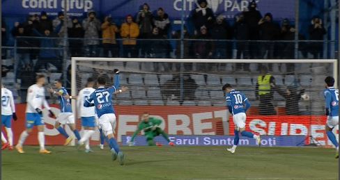 Farul - Universitatea Craiova 2-0, Digi Sport 1. Gazdele se desprind după o eroare uriașă a lui Arlauskis