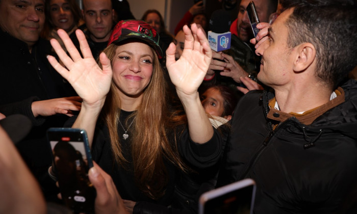 SHAKIRA AGRADECE A SUS FANS LAS MUSTERAS DE CARIŃO EL DIA DE SU CUMPLEAŃOS