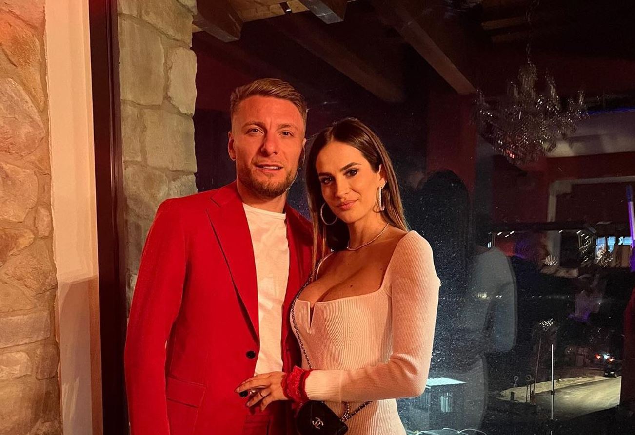 “Copiii dorm, dar iubirea mea mă ignoră”. Soția lui Ciro Immobile i-a bătut obrazul fotbalistului