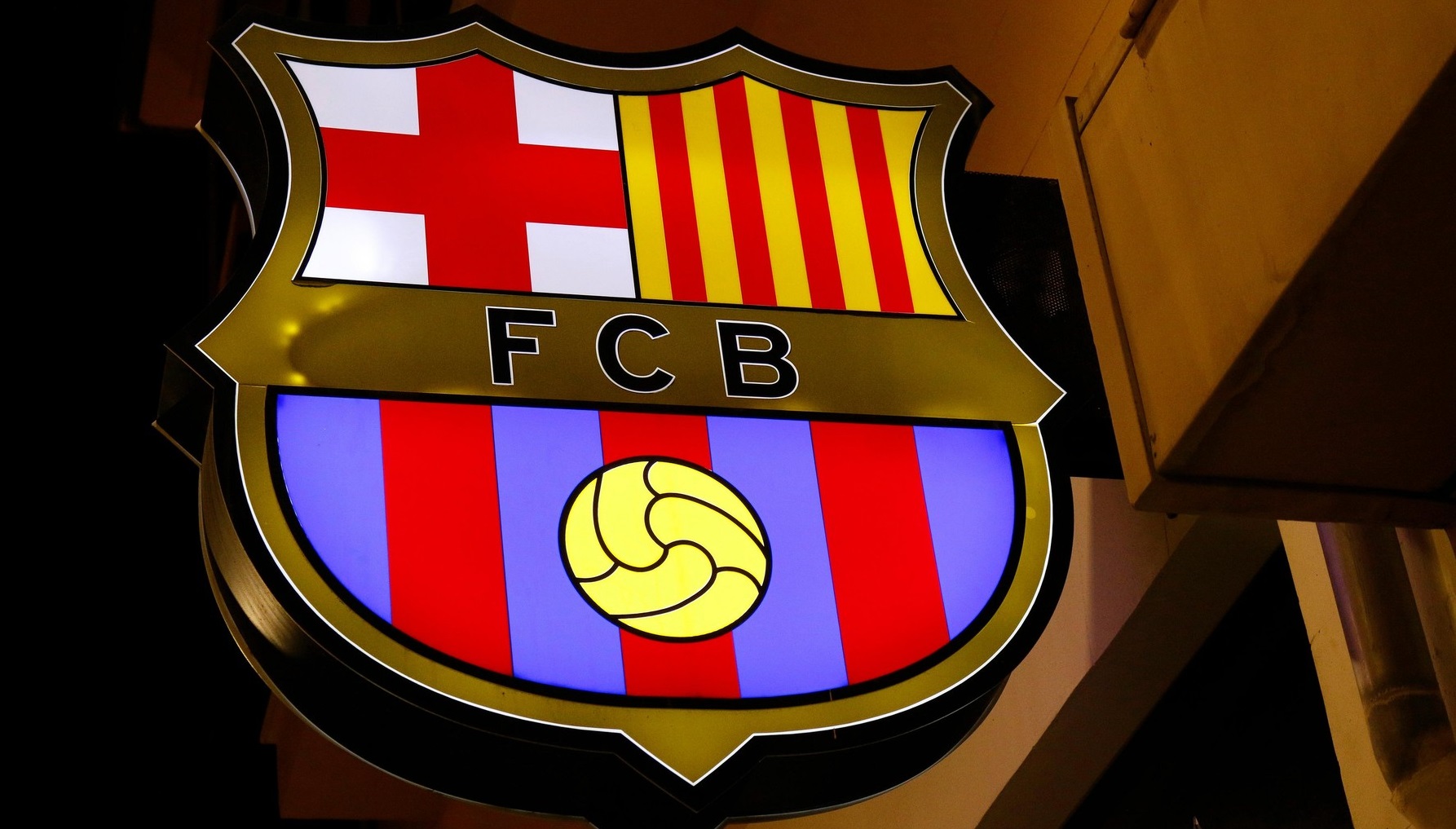 Cei trei jucători pe care Barcelona vrea să-i vândă în mercato de vară