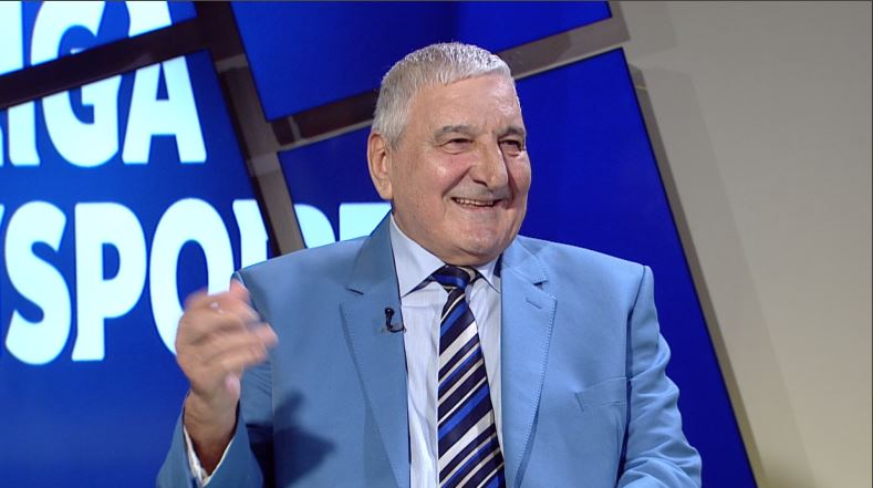 Rică Răducanu a primit cadou un porc în lanț. ”Ce vrei, bă, să-i fac? Să-l plimb?”