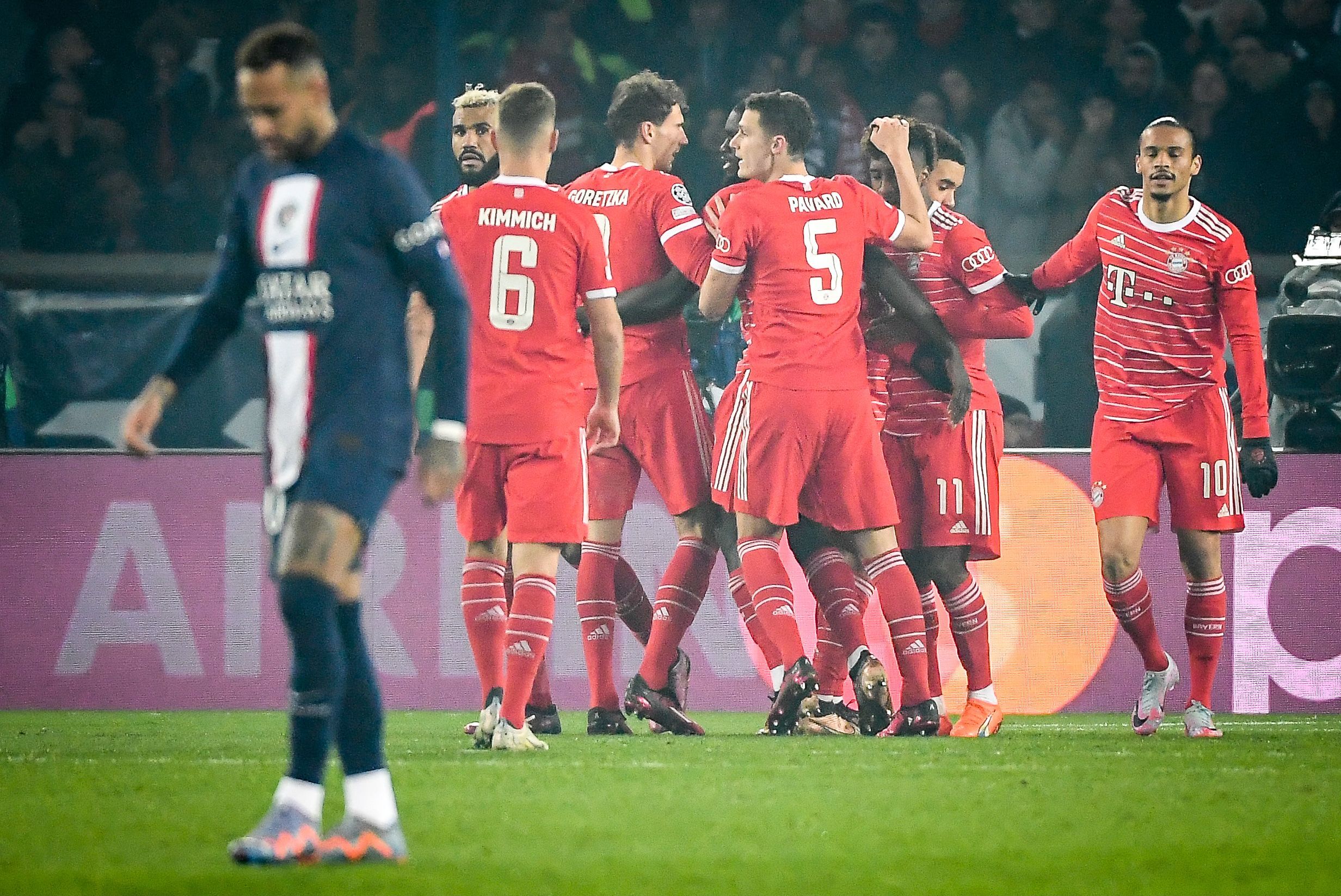 PSG - Bayern 0-1. Parizienii, două goluri anulate. Bavarezii, o bară și ocazii imense