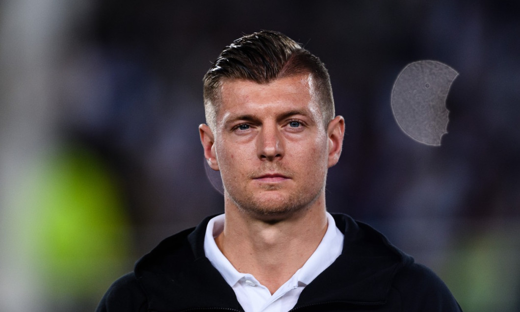 Toni Kroos (33 de ani) a anunțat că își va încheia cariera de fotbalist  profesionist la Real Madrid.