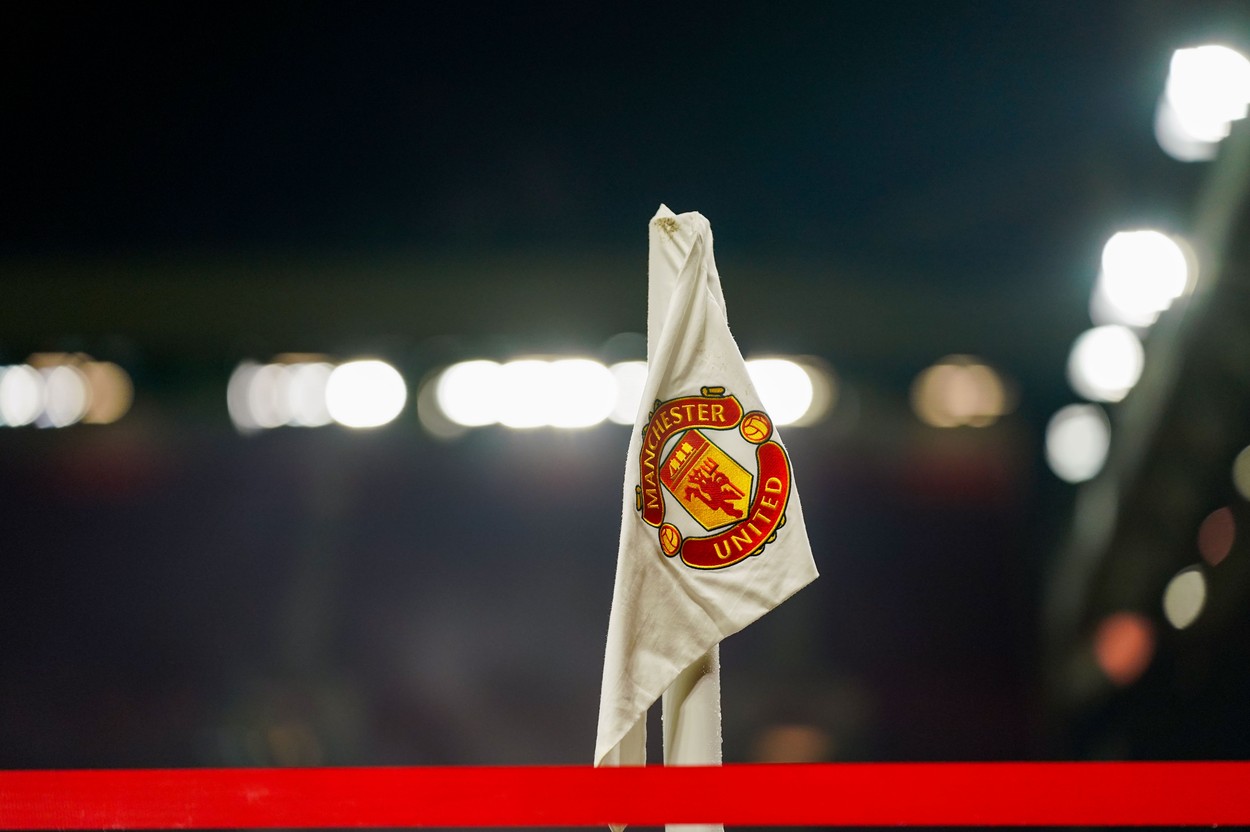 Emirul Qatarului a confirmat oferta pentru cumpărarea clubului Manchester United! Comunicatul oficial