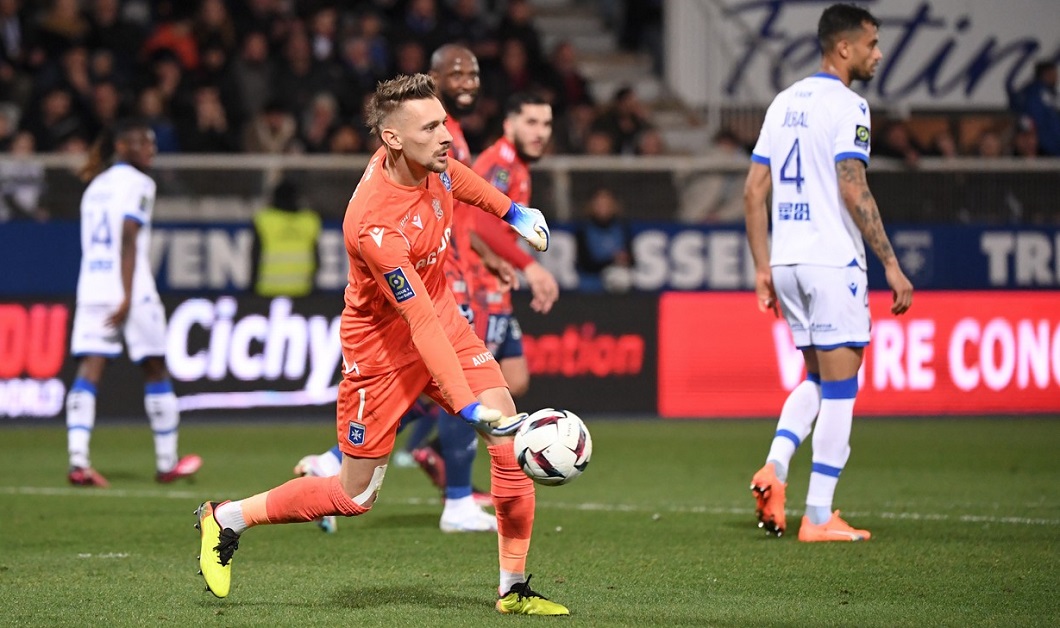 Auxerre - Lyon 2-1 | Ionuț Radu, cu paradele sale, și-a ajutat echipa să ia trei puncte importante