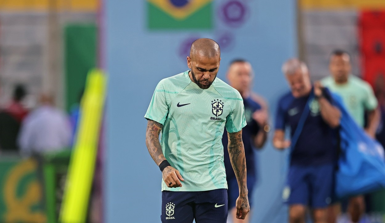 Avocatul lui Dani Alves a dezvăluit ce i-a spus fotbalistul după ce instanța a respins eliberarea sa