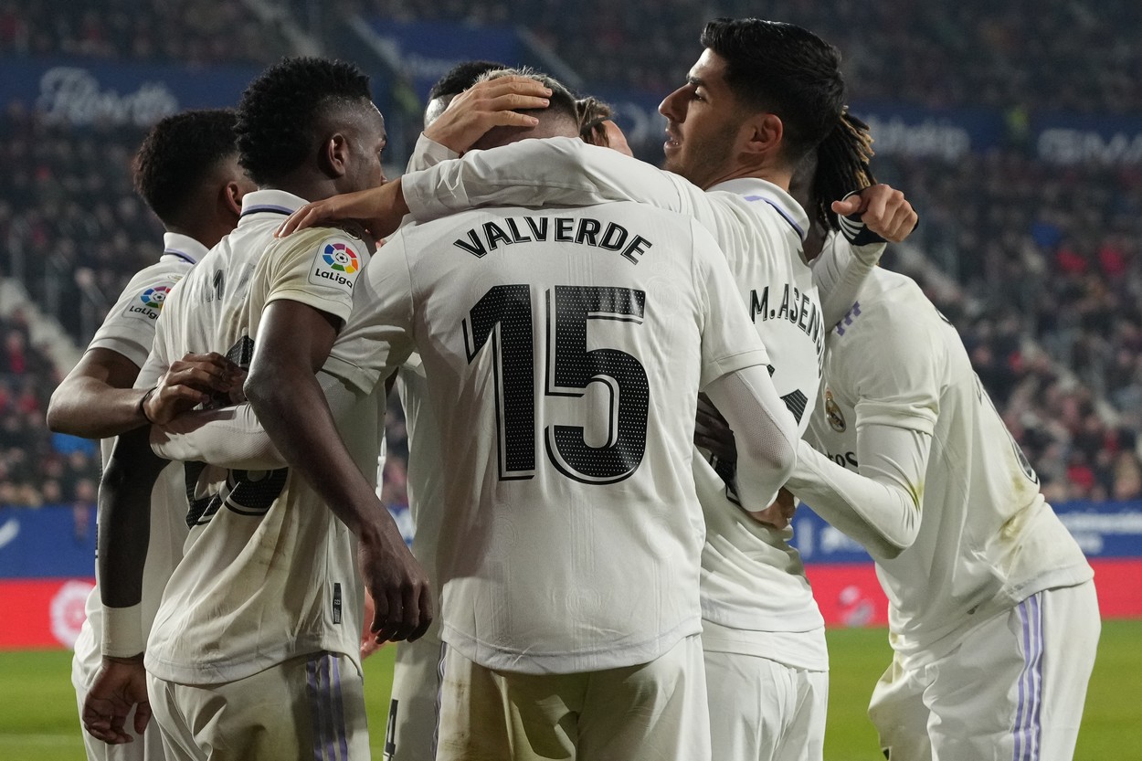 Osasuna - Real Madrid 0-2. Galacticii continuă lupta pentru titlu