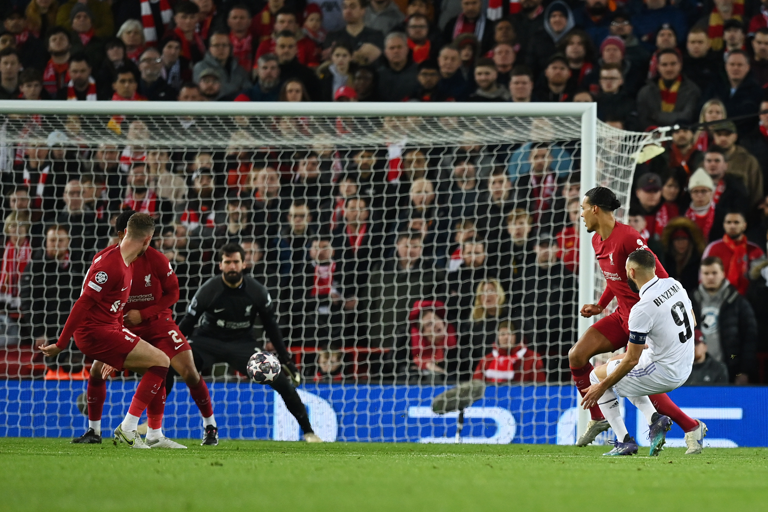 Liverpool - Real Madrid 2-5. Meci rarisim! Madrilenii au revenit de la 0-2. Goluri spectaculoase și gafe la ambii portari