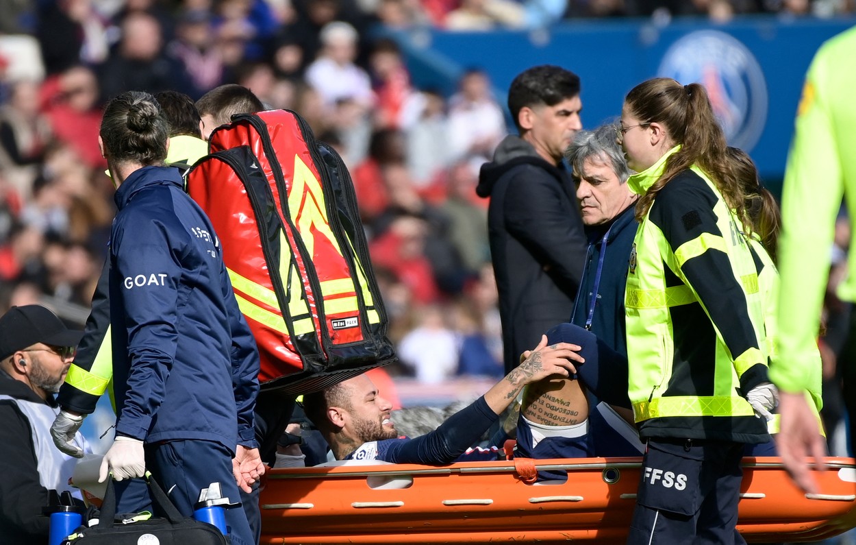 Diagnostic dur pentru Neymar, după accidentarea suferită în meciul PSG - Lille