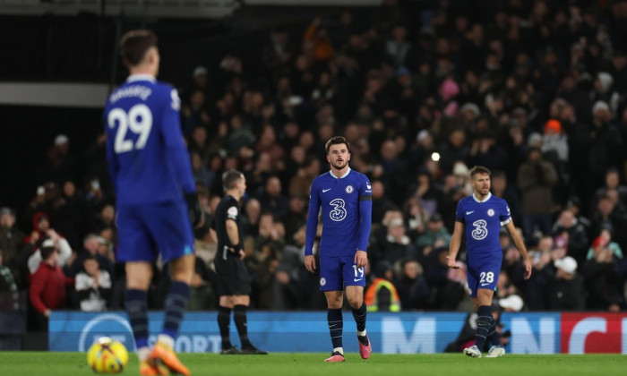 Craven Cottage, Fulham, London, UK. 12th Jan, 2023. Premier League Football, Fulham versus Chelsea; A dejected Mason Mount of Chelsea after Carlos Vinicius of Fulham scores for 2-1 in the 73rd minute Credit: Action Plus Sports/Alamy Live News