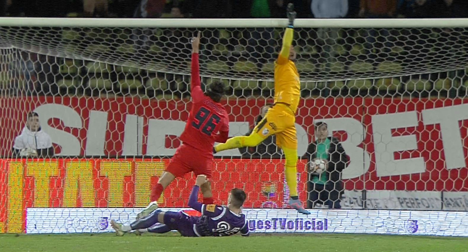 FC Argeș - FCSB 0-0, ACUM, pe Digi Sport 1. Compagno, două ocazii în debutul meciului