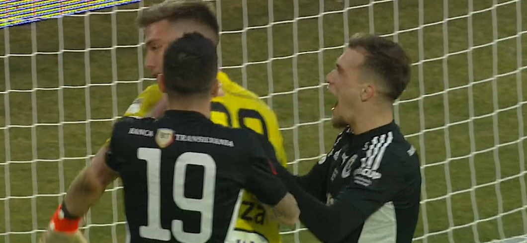 Hermannstadt - U Cluj 0-1 | Gol superb, intervenții salvatoare Gorcea și decizii VAR